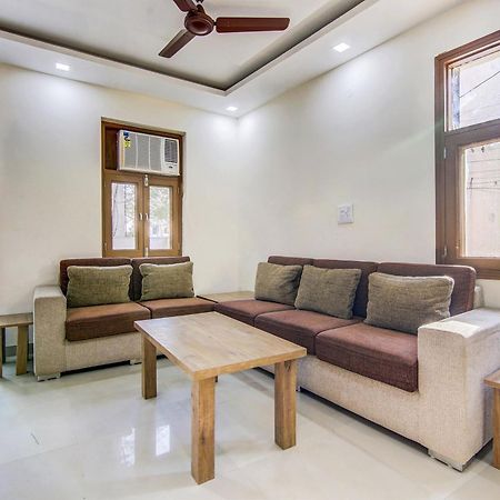 Collection O 77421 Near Medanta hospital Gurgaon Exterior foto